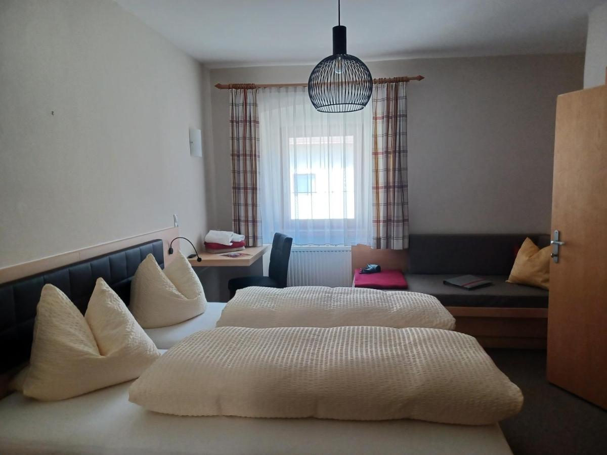 Hotel Garni Löwen Silz Esterno foto
