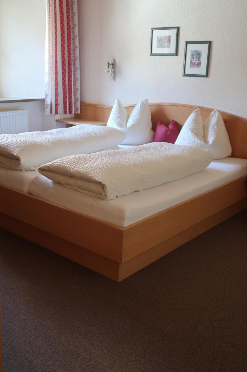 Hotel Garni Löwen Silz Esterno foto